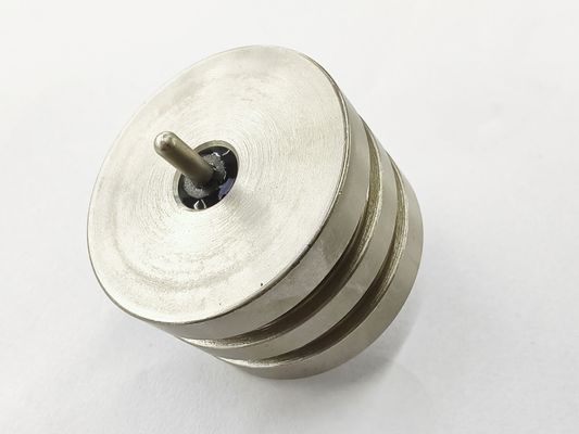 Conectores herméticos de alimentación por tornillo de montaje con temperatura nominal de -70°C a 300°C