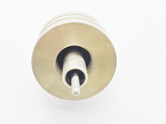 Conectores de sello hermético de níquel sin electrodo del núcleo SS para el mercado internacional