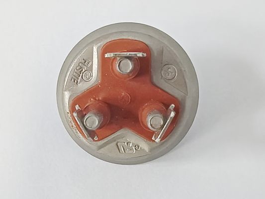 4J28 Terminales de compresores frigoríficos con voltaje de circulación o de uso de 200V-400V con corriente nominal de 20A-30A