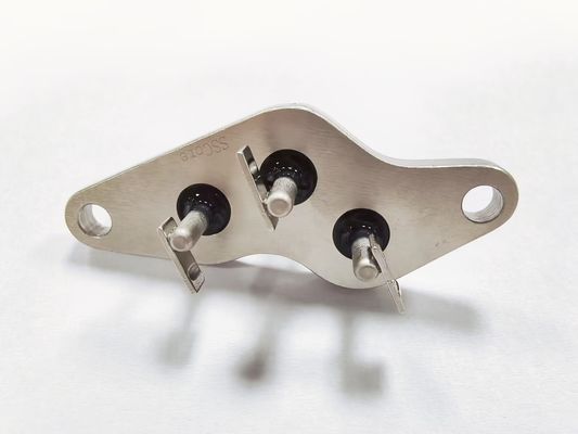 Conector hermético para vehículos eléctricos de vidrio cerámico para montaje de paneles de hasta 20A 540V por SSCore