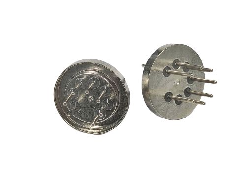 CONECTORES DE PASAMUROS HERMÉTICOS SIN FUGAS con Acabado Plateado de Cobre y Enchapado de Contacto de Oro/Plata