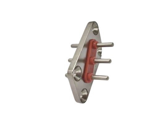 Conector eléctrico hermético para vehículos C45 con material de carcasa, con tensión nominal de hasta 1000V CC, optimizado para la transferencia de energía